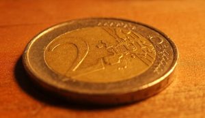 money-1548336_640